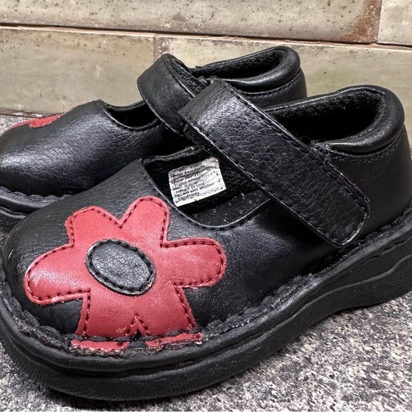 Buster Brown Black Mary Jane Toddler Shoes Size 7 - Picture 2 of 11